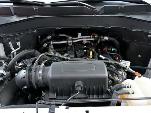 Used 2023 Ford Explorer XLT w/ Equipment Group 202A image 19