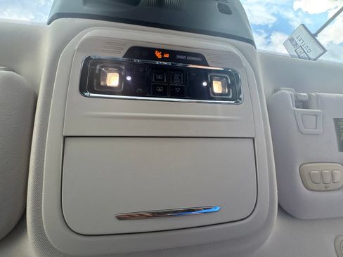 Used 2020 Lincoln Corsair Reserve FWD image 36