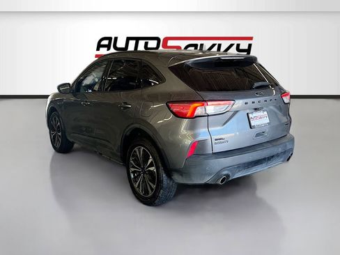 Used 2022 Ford Escape SEL w/ SEL Stealth AWD Package image 5