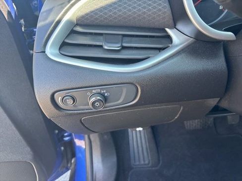 Used 2023 Chevrolet Malibu RS image 19