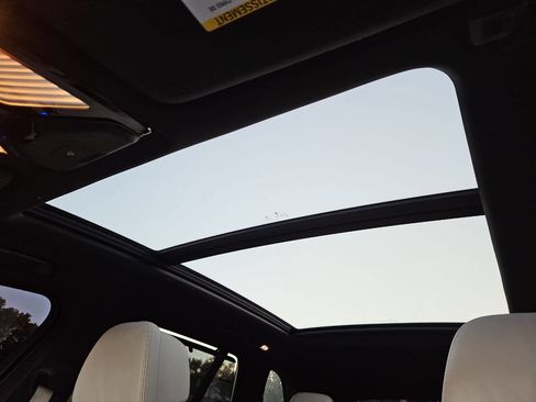 Used 2019 BMW X5 xDrive50i w/ M Sport Package image 28