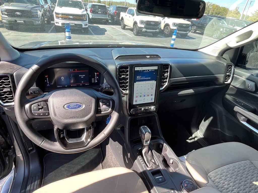 Used 2025 Ford Ranger XLT w/ Chrome Accent Package AWD/4WD image 14