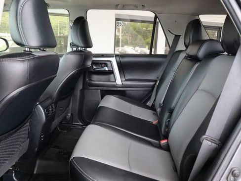 Used 2017 Toyota 4Runner SR5 Premium image 38