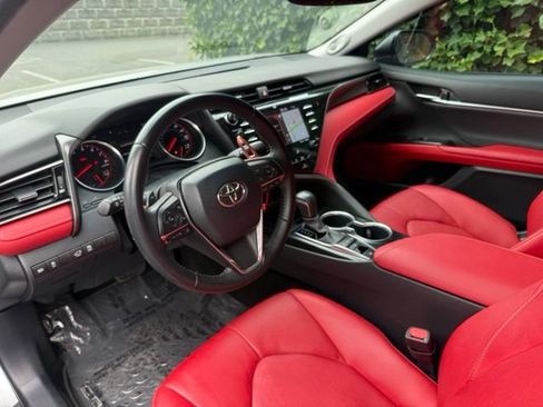 Used 2020 Toyota Camry XSE w/ Navigation Package FWD image 9