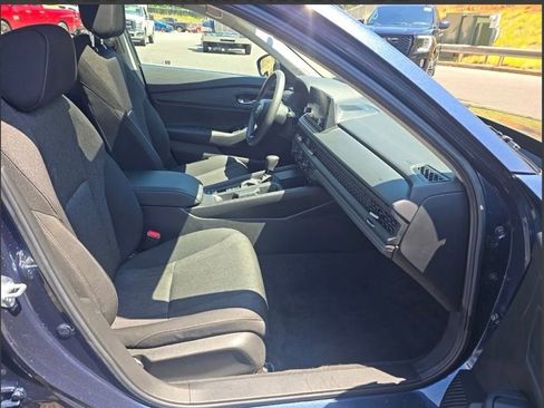 Used 2025 Honda Accord SE image 14