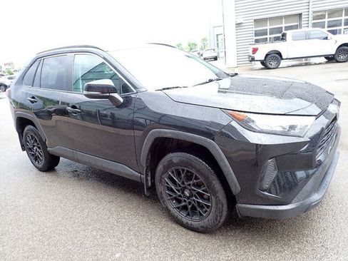 Used 2020 Toyota RAV4 LE w/ Carpet Mat Package AWD/4WD image 10
