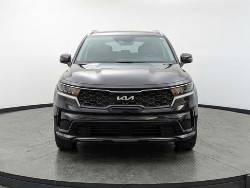Used 2024 Kia Sorento S image 2