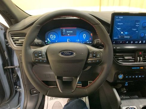 Used 2023 Ford Escape ST-Line Elite image 32