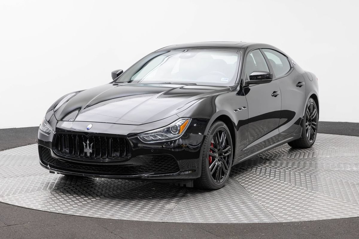 Used 2017 Maserati Ghibli S Q4 AWD/4WD image 2