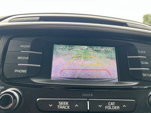 Used 2016 Kia Sorento LX FWD image 28
