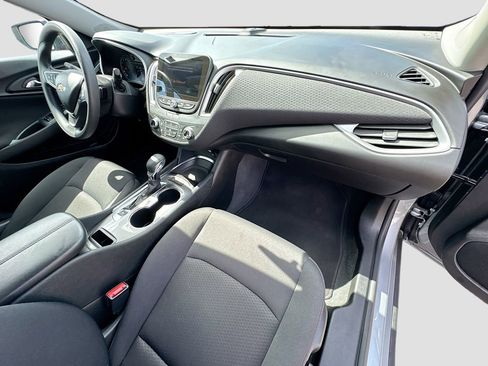 Used 2025 Chevrolet Malibu LT image 27