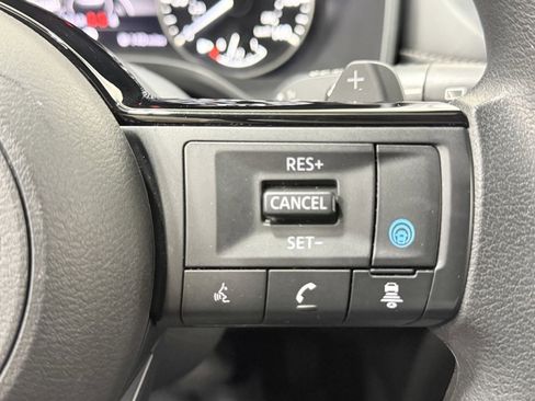 Used 2021 Nissan Rogue SV image 19
