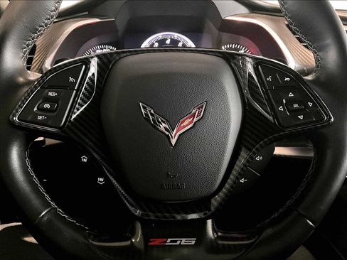 Used 2015 Chevrolet Corvette Z06 w/ 2LZ Preferred Equipment Group image 18