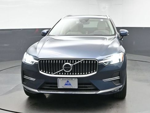 Used 2023 Volvo XC60 B5 Ultimate w/ Climate Package AWD/4WD image 3
