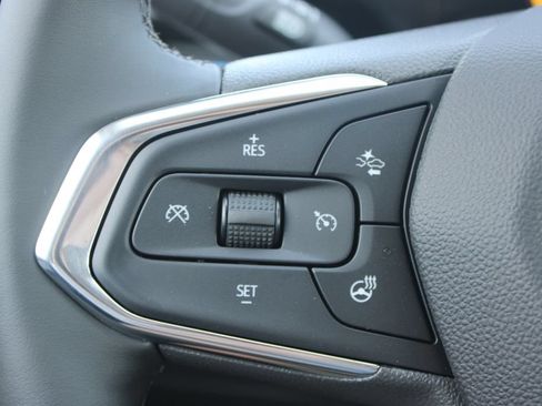 New 2026 Chevrolet Trax LT w/ Driver Confidence Package FWD image 35
