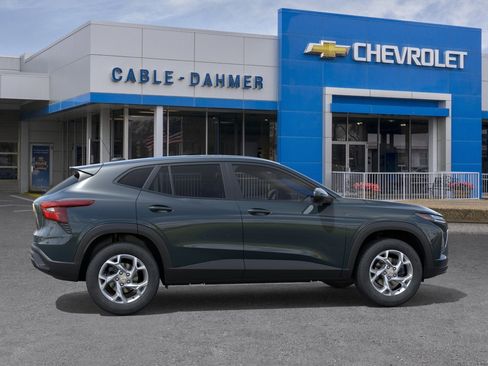New 2026 Chevrolet Trax LS FWD image 37