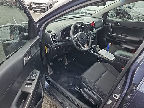 Certified 2020 Kia Sportage LX image 11
