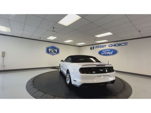 Used 2016 Ford Mustang Premium image 8