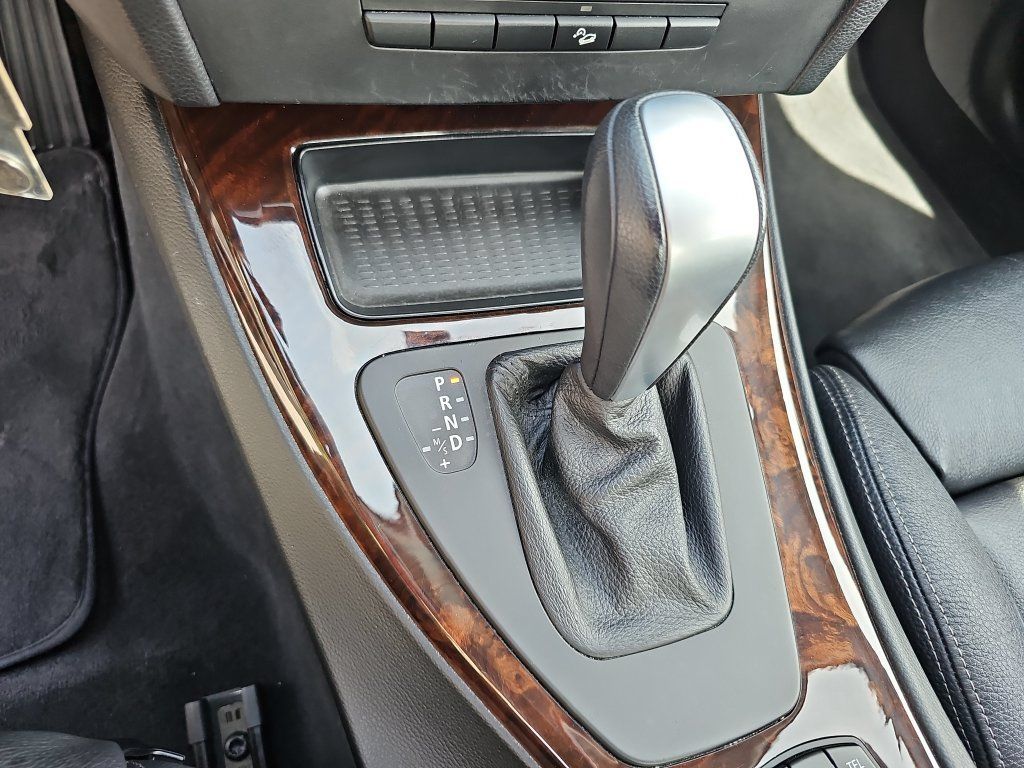 Used 2011 BMW 335i xDrive Sedan AWD/4WD image 20