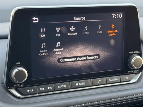 Certified 2025 Nissan Rogue SV FWD image 23