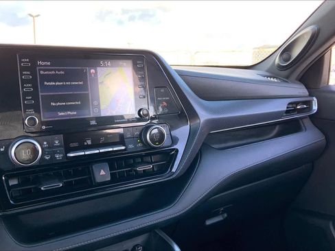 Used 2021 Toyota Highlander XSE image 35