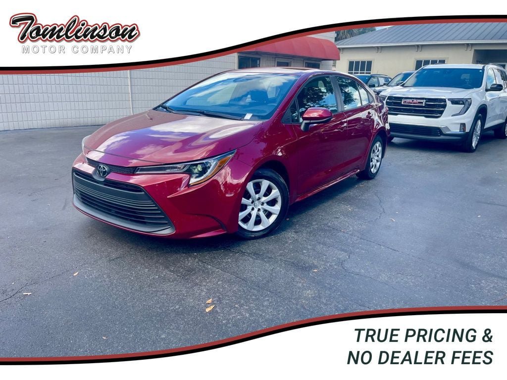 Used 2025 Toyota Corolla LE FWD image 1