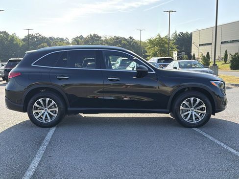 Used 2024 Mercedes-Benz GLC 300 w/ Winter Package image 6
