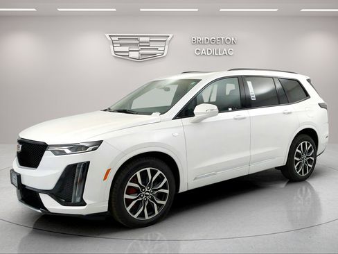 New 2025 Cadillac XT6 Sport w/ LPO, Floor Liner Package image 3