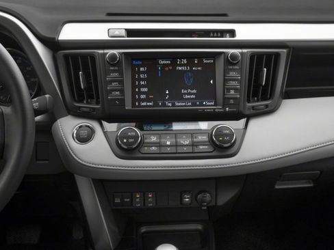 Used 2018 Toyota RAV4 SE w/ Power Extra Value Package image 11