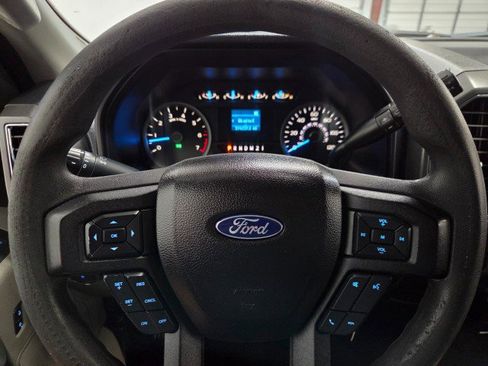 Used 2017 Ford F150 XLT AWD/4WD image 41