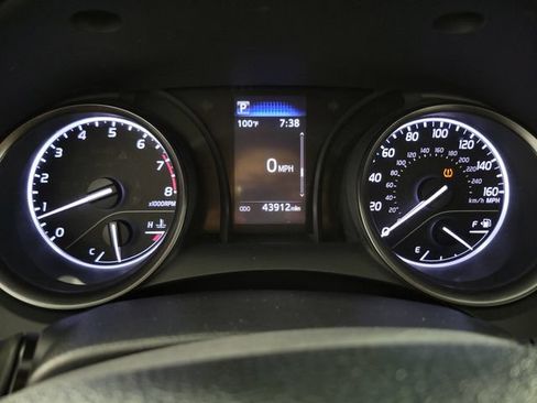 Used 2023 Toyota Camry SE FWD image 20