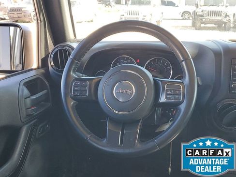 Used 2017 Jeep Wrangler Unlimited Sahara image 26