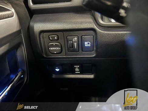Used 2021 Toyota 4Runner Limited AWD/4WD image 19