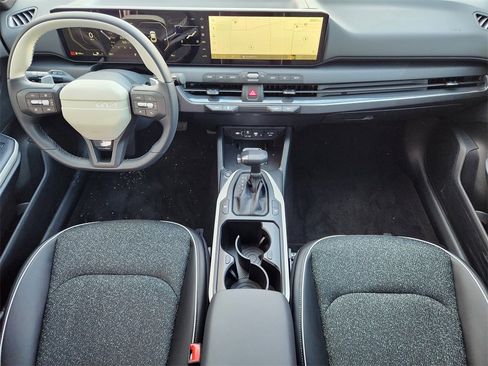 New 2025 Kia K4 GT-Line image 18