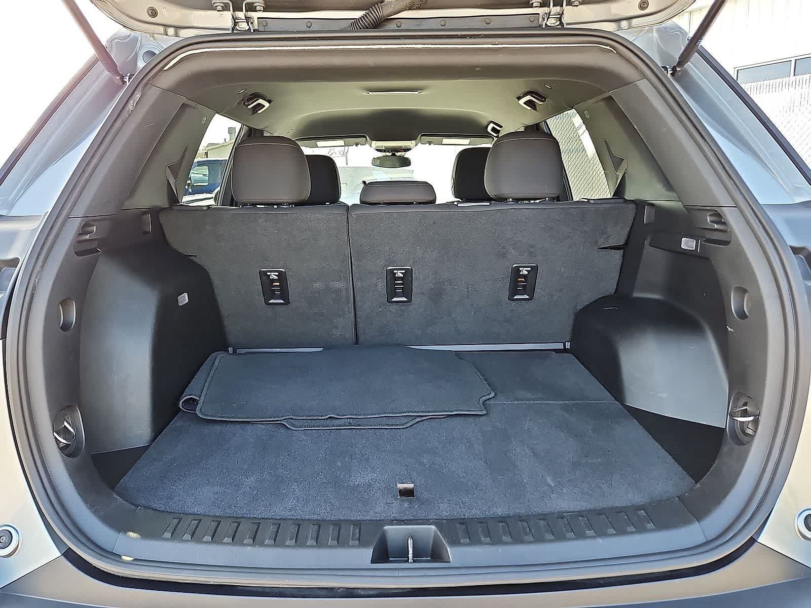 Certified 2025 Chevrolet Equinox LT FWD image 31