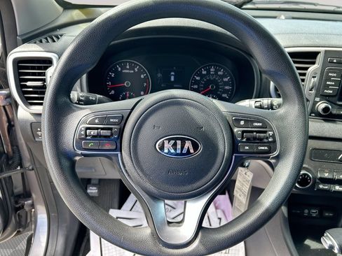 Used 2017 Kia Sportage LX FWD image 27