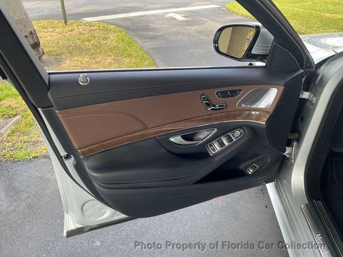 Used 2015 Mercedes-Benz S 550 4MATIC Sedan image 29