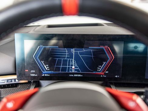 Used 2025 BMW M5 w/ Carbon Package image 24