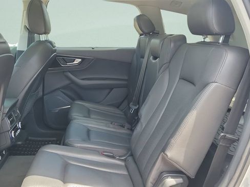 Used 2019 Audi Q7 3.0T Prestige w/ Prestige Package AWD/4WD image 10