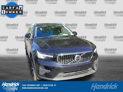 Certified 2025 Volvo XC40 B5 Core