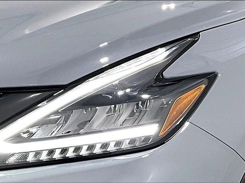 Used 2023 Nissan Murano SL image 32