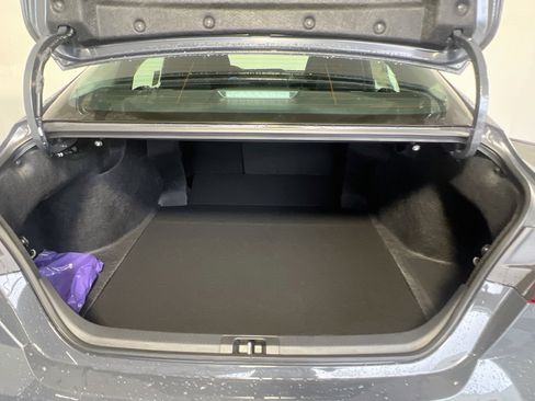 Used 2025 Toyota Camry LE FWD image 33