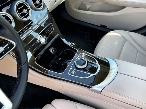 Used 2019 Mercedes-Benz C 300 Sedan image 15