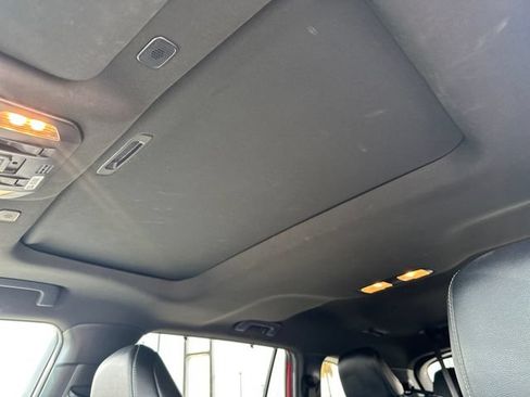 Used 2023 Toyota Highlander XSE FWD image 20