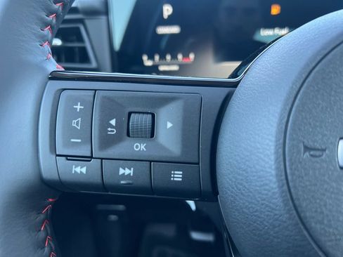 New 2026 Nissan Kicks SR image 10