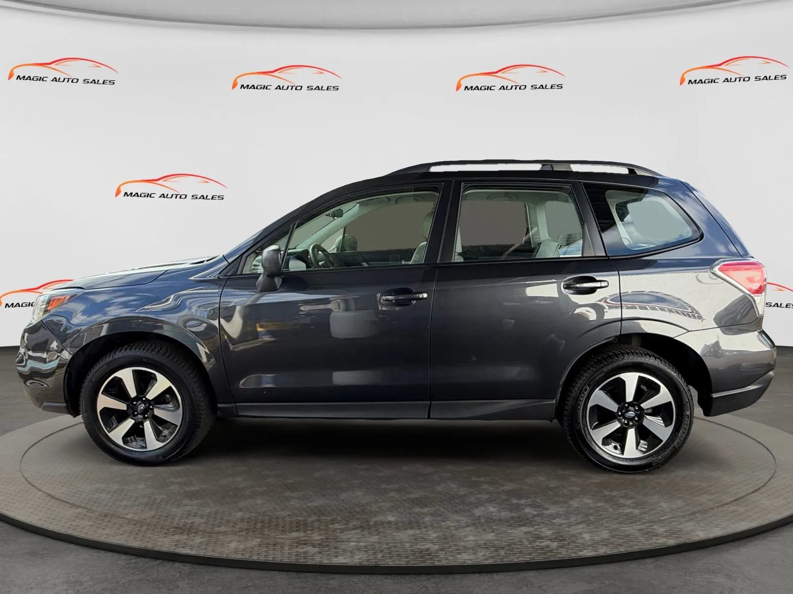 Used 2017 Subaru Forester 2.5i w/ Alloy Wheel Package AWD/4WD image 7