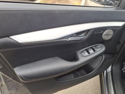 Used 2019 INFINITI QX50 Essential w/ Sensory Package FWD image 16