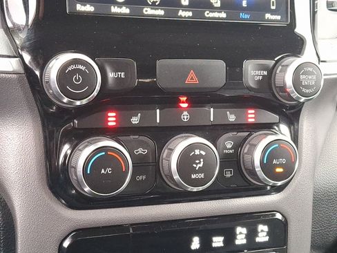 Used 2019 RAM 1500 Big Horn image 16