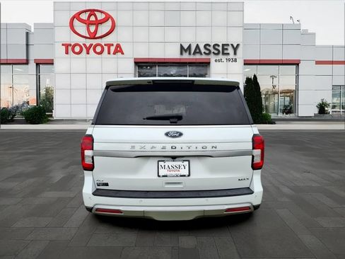 Used 2024 Ford Expedition Max XLT RWD image 4