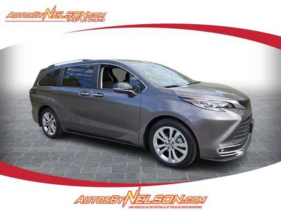 Used 2023 Toyota Sienna Platinum